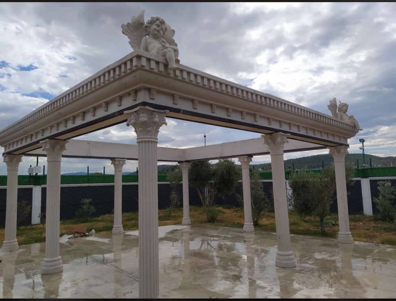 Melek Figürlü Klasik Sütunlu Çardak